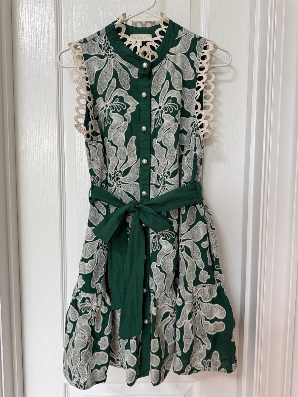 Entro Sleeveless Green Printed Tie-Waist Dress with Lace Trim